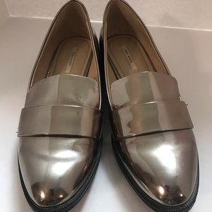 Zara Basic Metallic Loafer